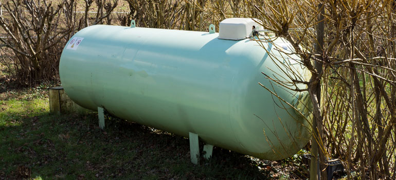 Tank im Garten: Flüssiggas als umweltfreundlicher Brennstoff für ein BHKW