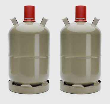 Zwei Flaschen mit Flüssiggas